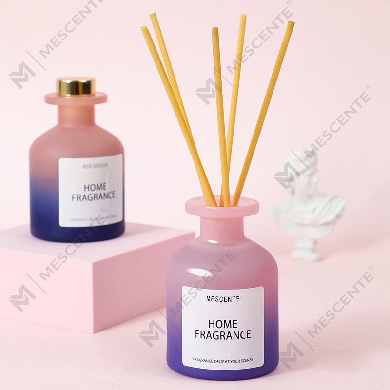 Vente en gros d'huile de diffuseur de roseaux de fleurs parfumées en bouteille de verre unique avec boîtes d'emballage, coffret cadeau