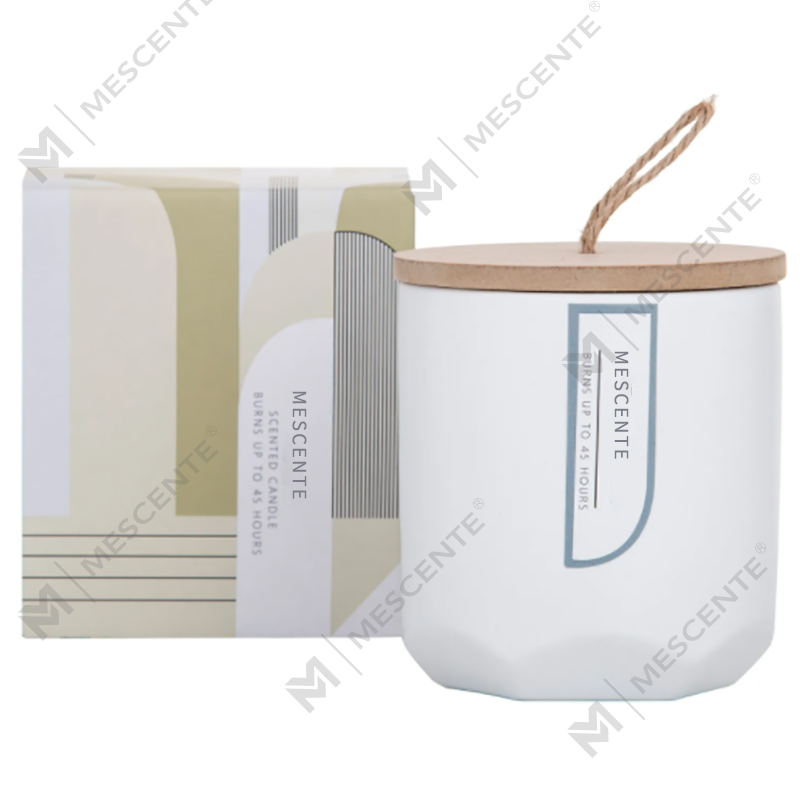 M&Scent Fabricant de bougies parfumées de luxe en cire de soja avec mèche en bois, en bouteille en verre, personnalisable