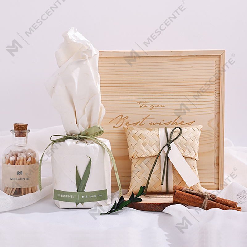 Bougies de luxe en bois M&Scent parfumées de marque privée avec boîte