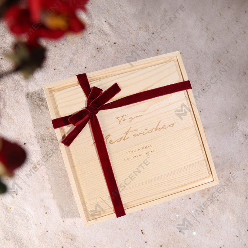 Bougies de luxe en bois M&Scent parfumées de marque privée avec boîte