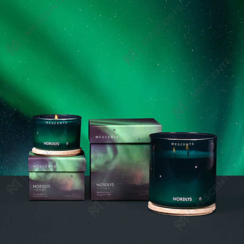 Bougies décoratives de luxe en cire de soja parfumées de Noël faites à la main par M&Scent avec coffret cadeau