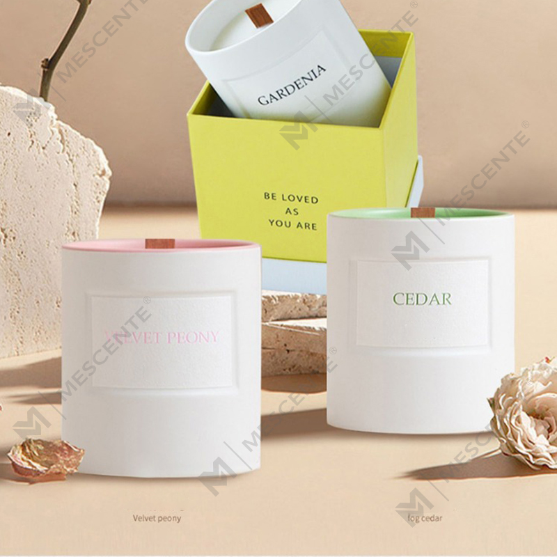 Bougies parfumées en verre de luxe personnalisées en gros M&Scent pour la maison, bougies parfumées en cire de soja 