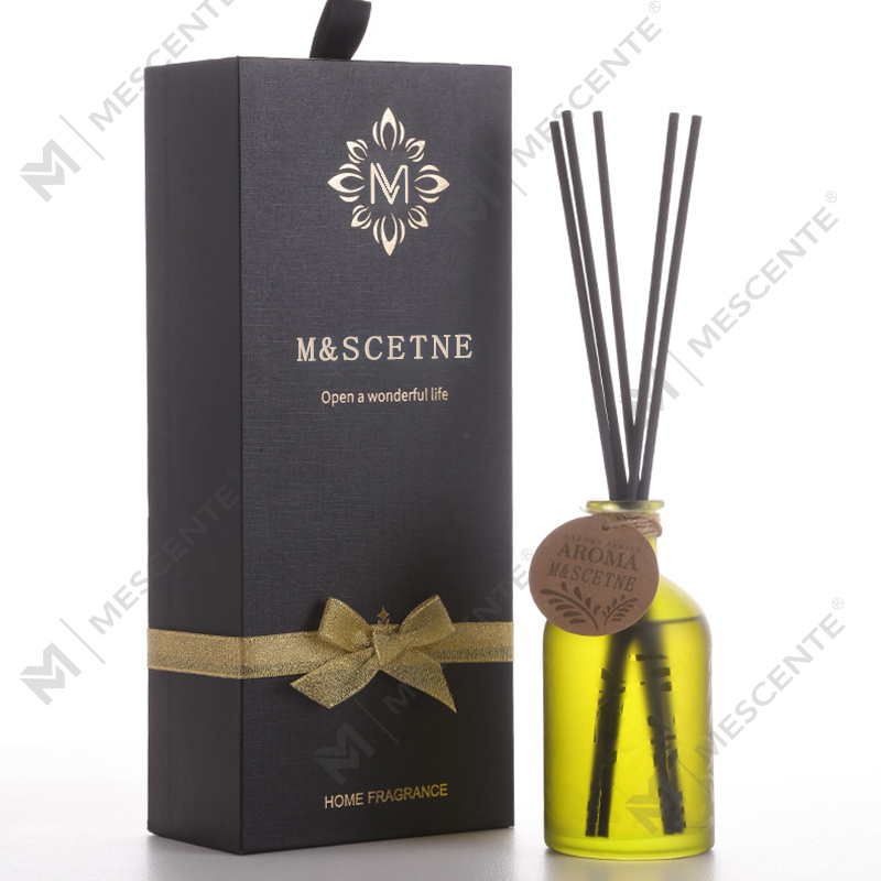 M&Scent Diffuseur à roseaux liquide floral en flacon verre de luxe personnalisable de marque privée avec coffret cadeau