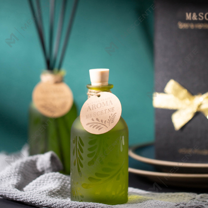 M&Scent Diffuseur à roseaux liquide floral en flacon verre de luxe personnalisable de marque privée avec coffret cadeau