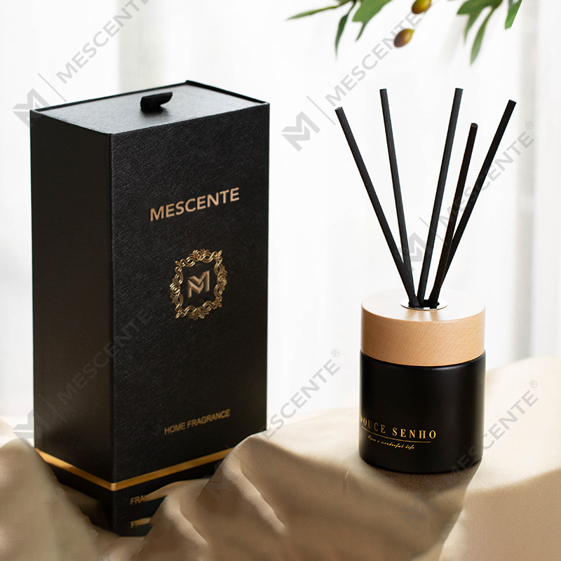 M&Scent Huile pour diffuseur à roseaux parfumée en flacon noir, coffret cadeau de diffuseur à roseaux inspiration Thaïlande