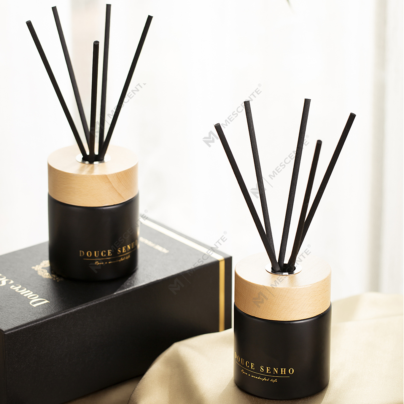M&Scent Huile pour diffuseur à roseaux parfumée en flacon noir, coffret cadeau de diffuseur à roseaux inspiration Thaïlande