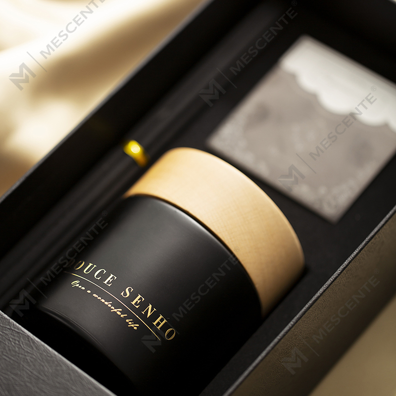 Diffuseur de parfum d'aromathérapie Black Bottle : leader de la tendance haut de gamme des coffrets cadeaux d'aromathérapie d'intérieur