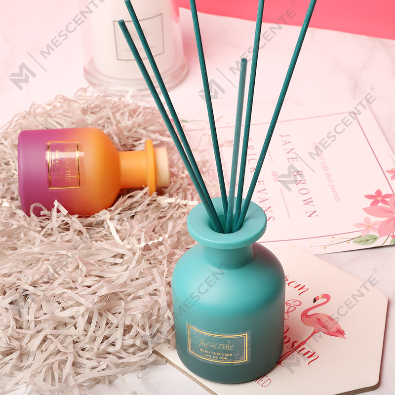 Diffuseur à roseaux de parfum d'intérieur en bouteille ronde de marque privée M&Scent 