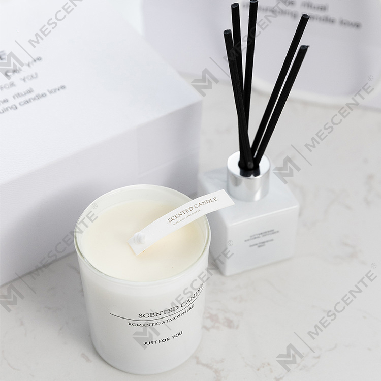 Coffret cadeau diffuseur de parfum de bougie parfumée pour la maison de 140 g A99199