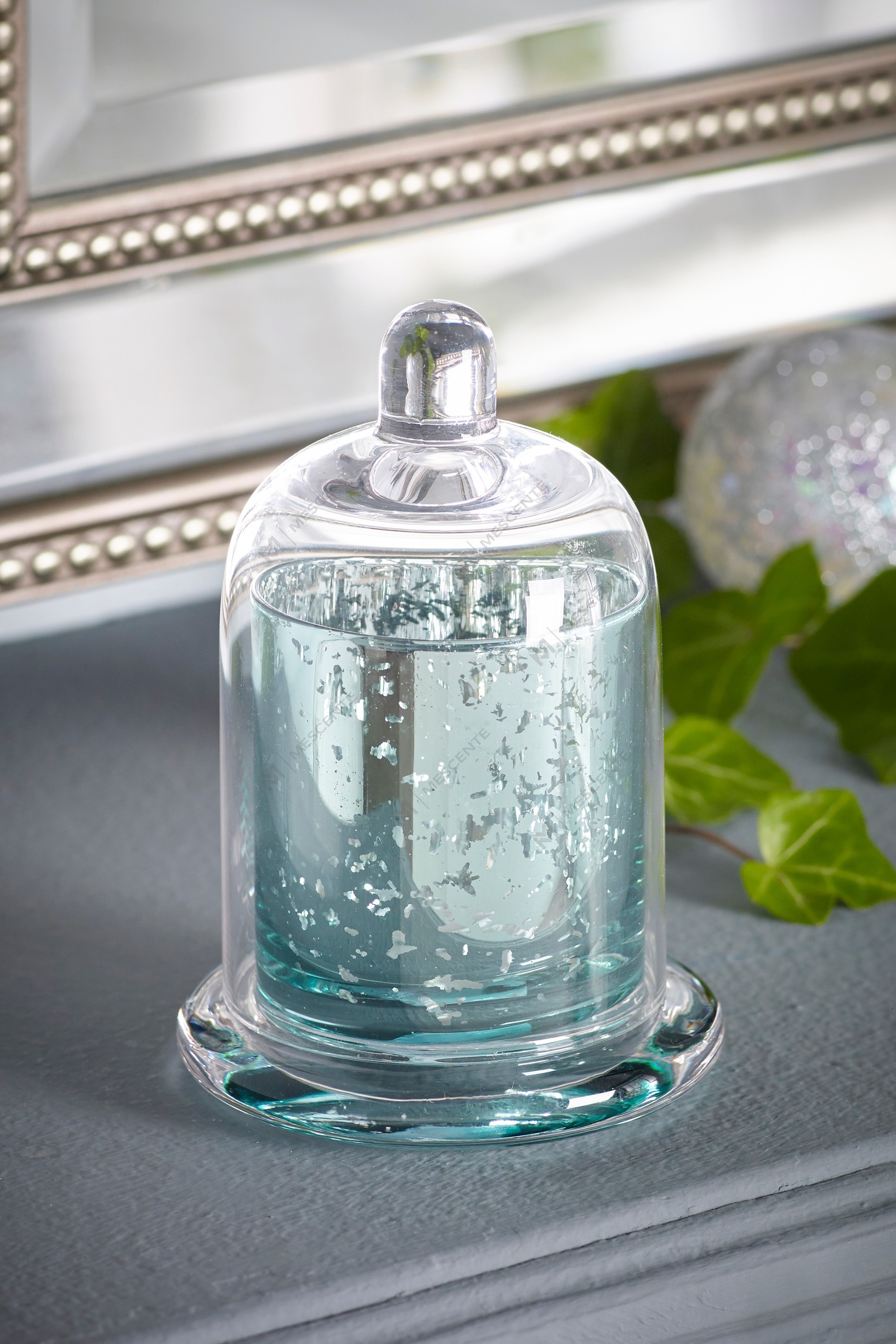 Bougeoir parfumé de luxe en verre avec couvercle bombé argenté Mescente