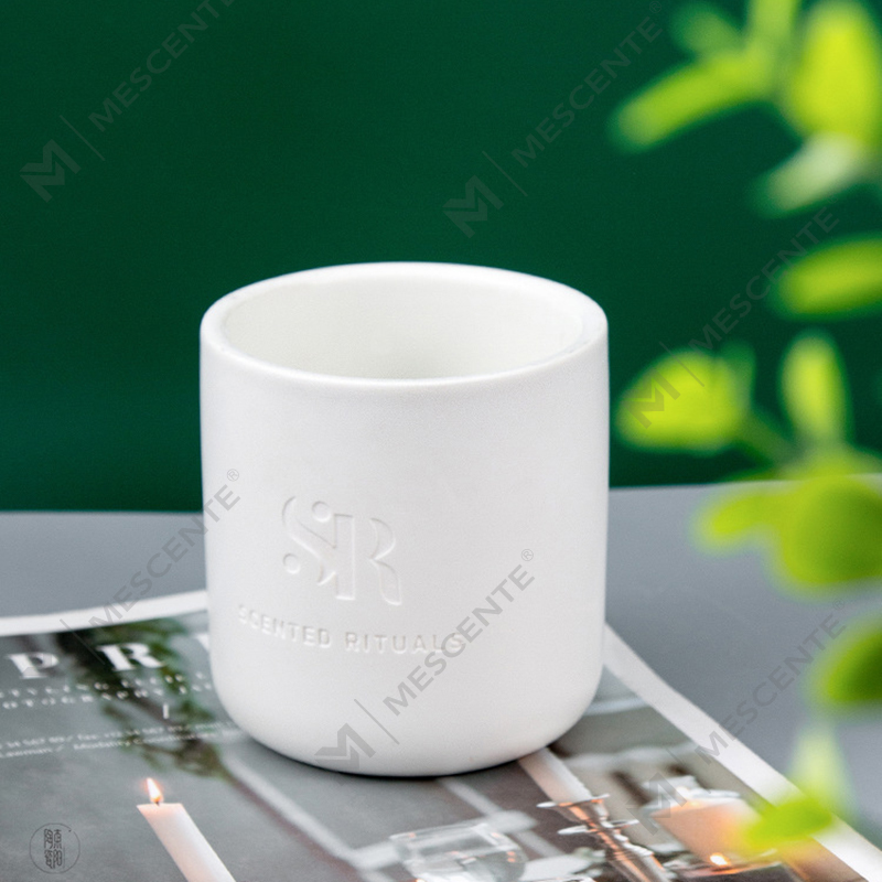 Bougies de luxe M&Scent avec logo personnalisé, pots en céramique bon marché avec couvercles en bois, bougie à la cire de noix de coco