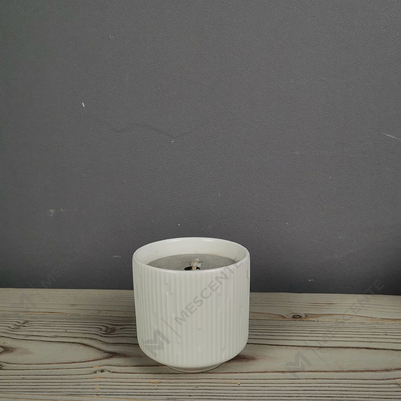 Bocaux à bougies en céramique de luxe vides, carrés, noirs mats, ambrés uniques, avec couvercles en bois, en gros, M&Scent