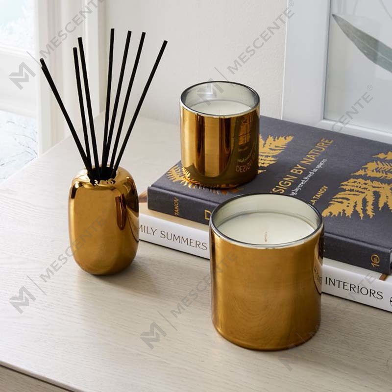 Coffret cadeau de décoration de bougie parfumée en cire de soja avec logo personnalisé en or et impression noire, pot en verre noir, Amazon Luxe